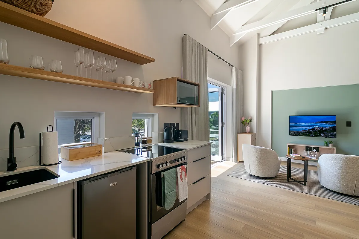 Featherbed gallery image 8